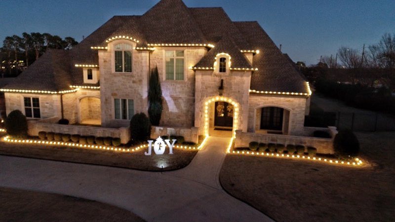 Christmas lights Midlothian
